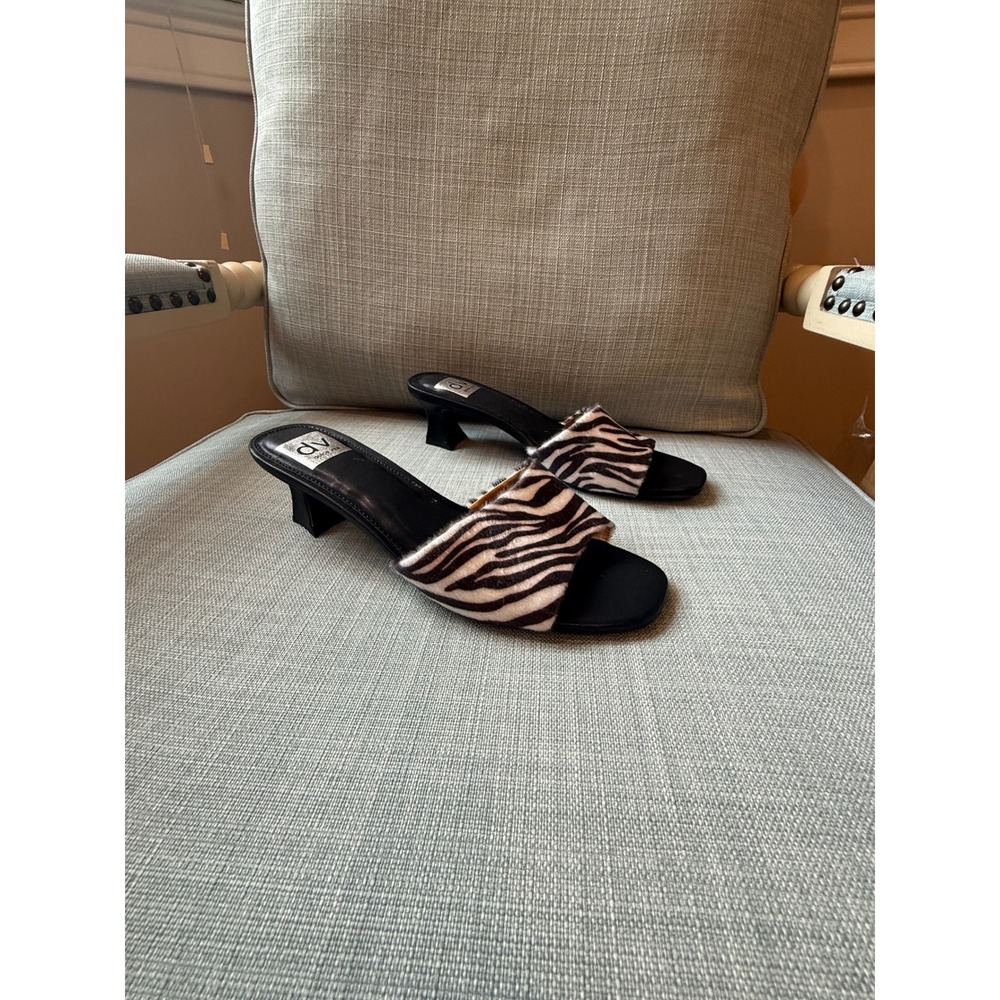 DV Dolce Vita Brendan Zebra Print Faux Fur Slide Sandals Kitten Heel Mules 8.5